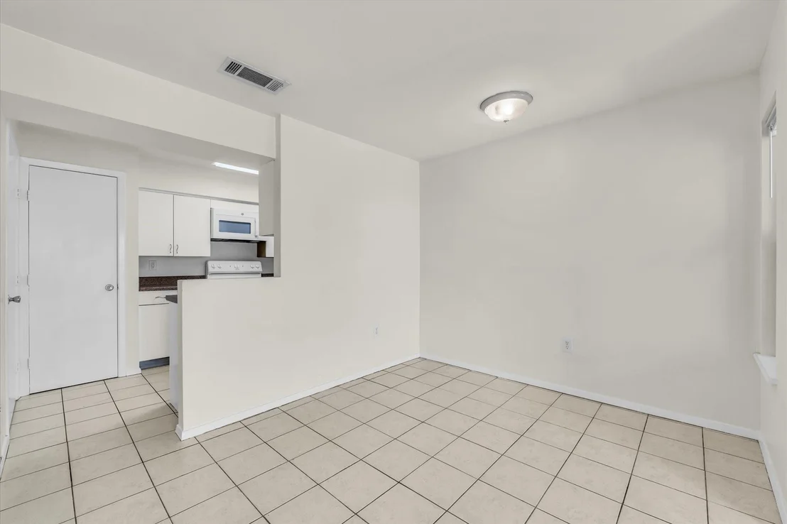 Photo of Unit 206 at 1500 Lake Shore Drive
