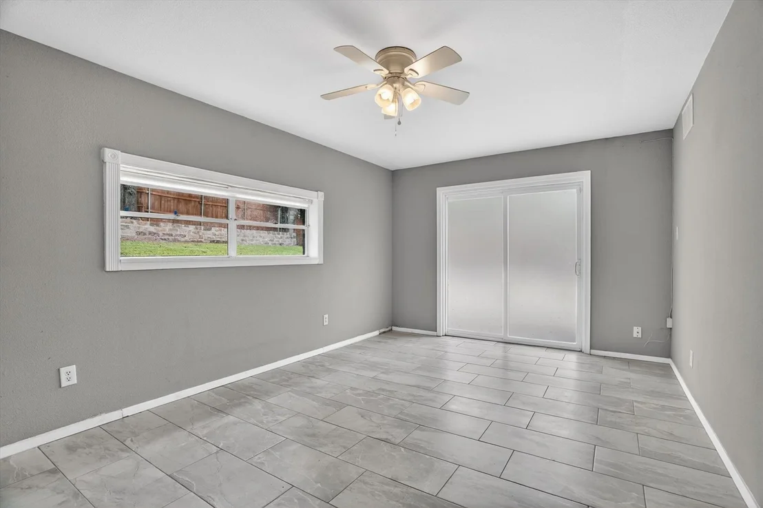 Photo of 6609 Genoa Road