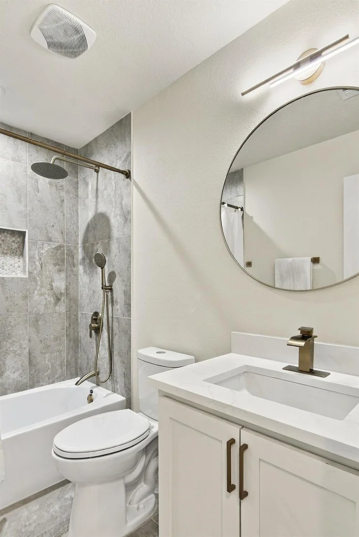 Photo of 717 Redwing Drive
