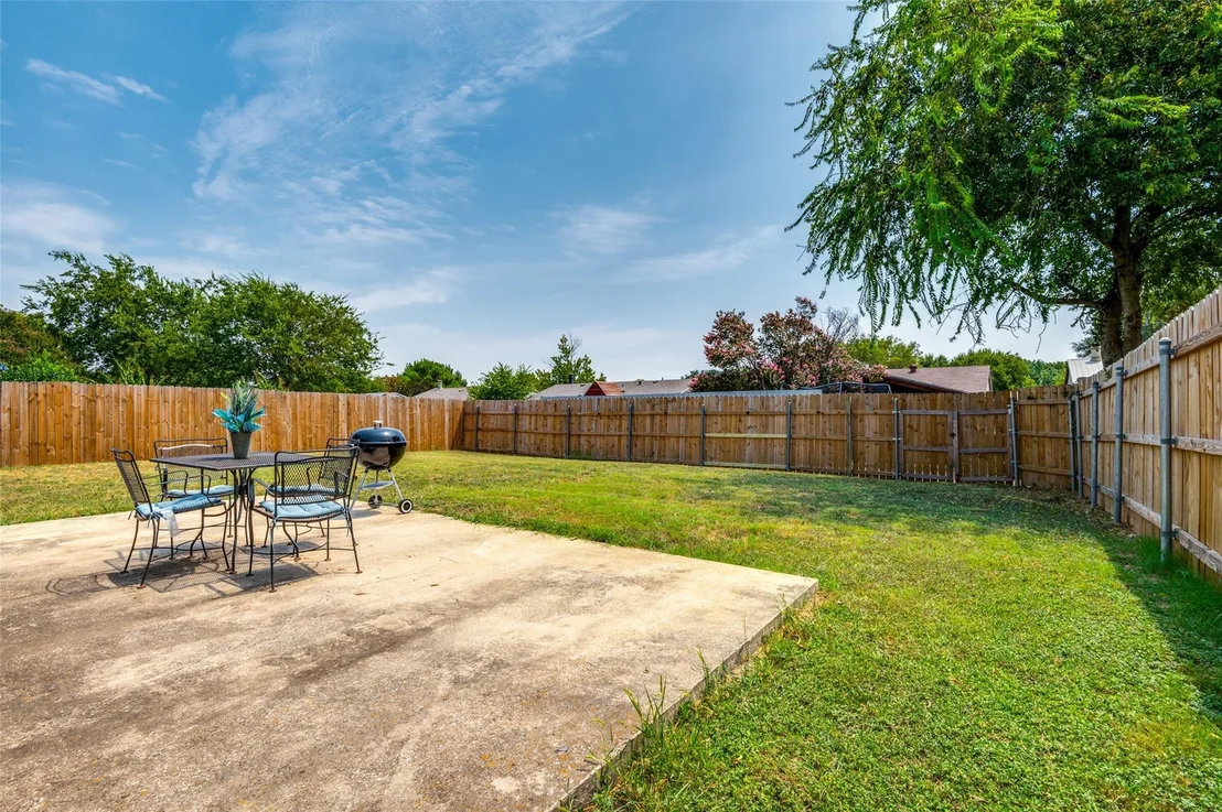 Photo of 10222 Red Maple Drive