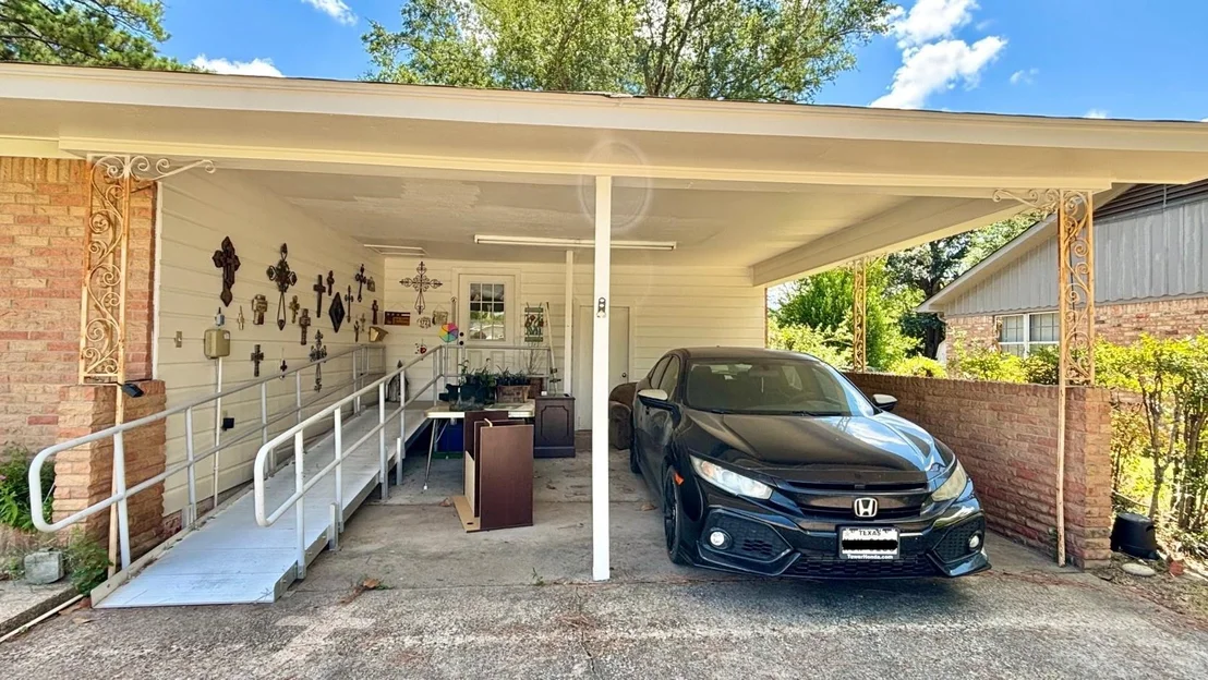Photo of 1723 Montrose Drive