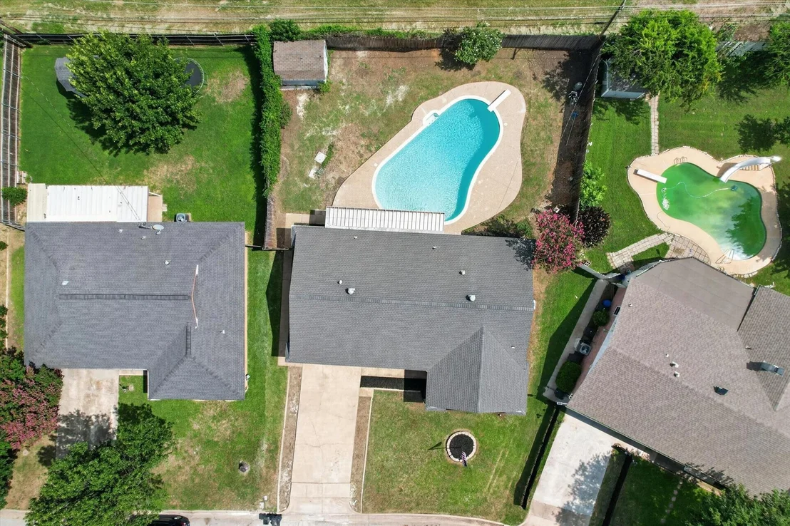 Photo of 154 Hallmark Drive W