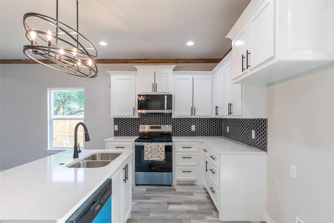 Photo of 1349 Pecan Street