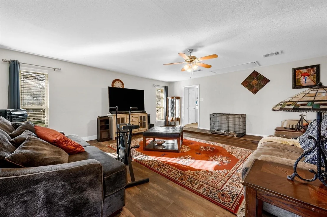 Photo of 111 Longhorn Drive