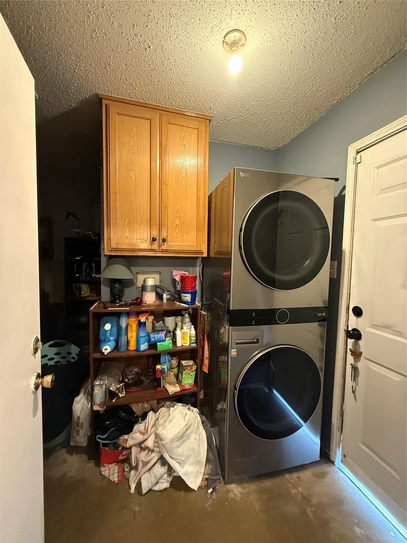 Photo of 1004 Clover Street