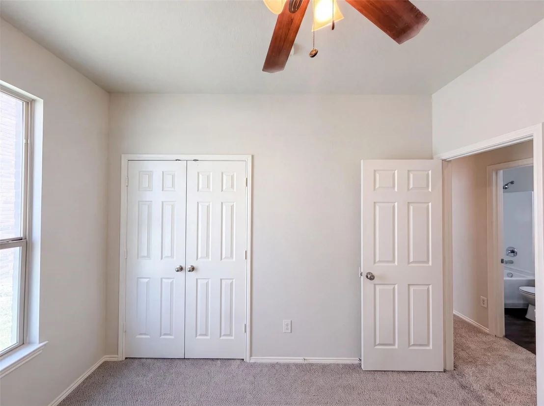Photo of 5928 Deck House Road
