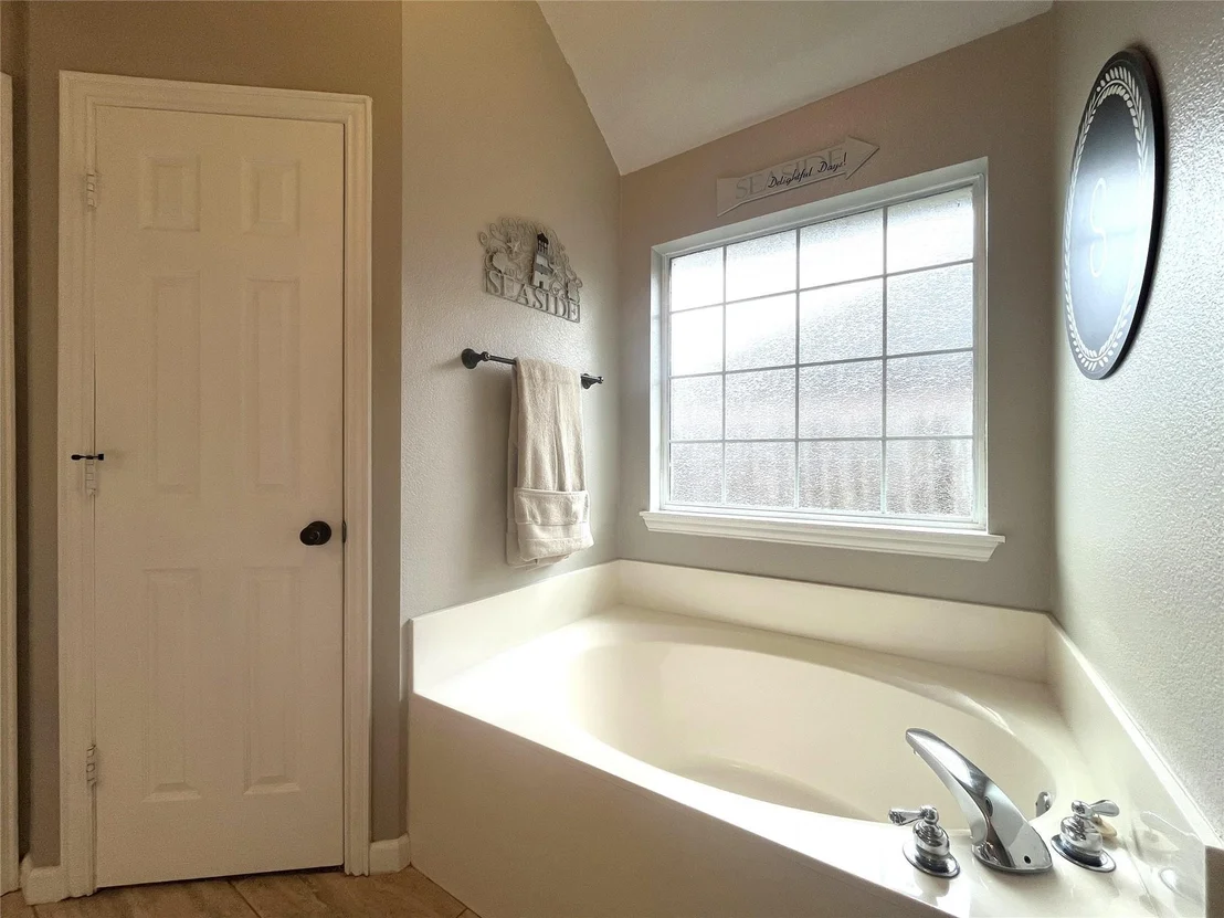 Photo of 106 Meadowlark Drive