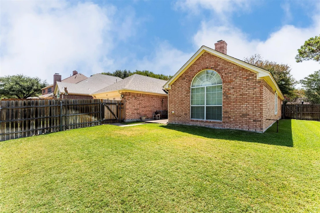 Photo of 5116 Dewdrop Lane