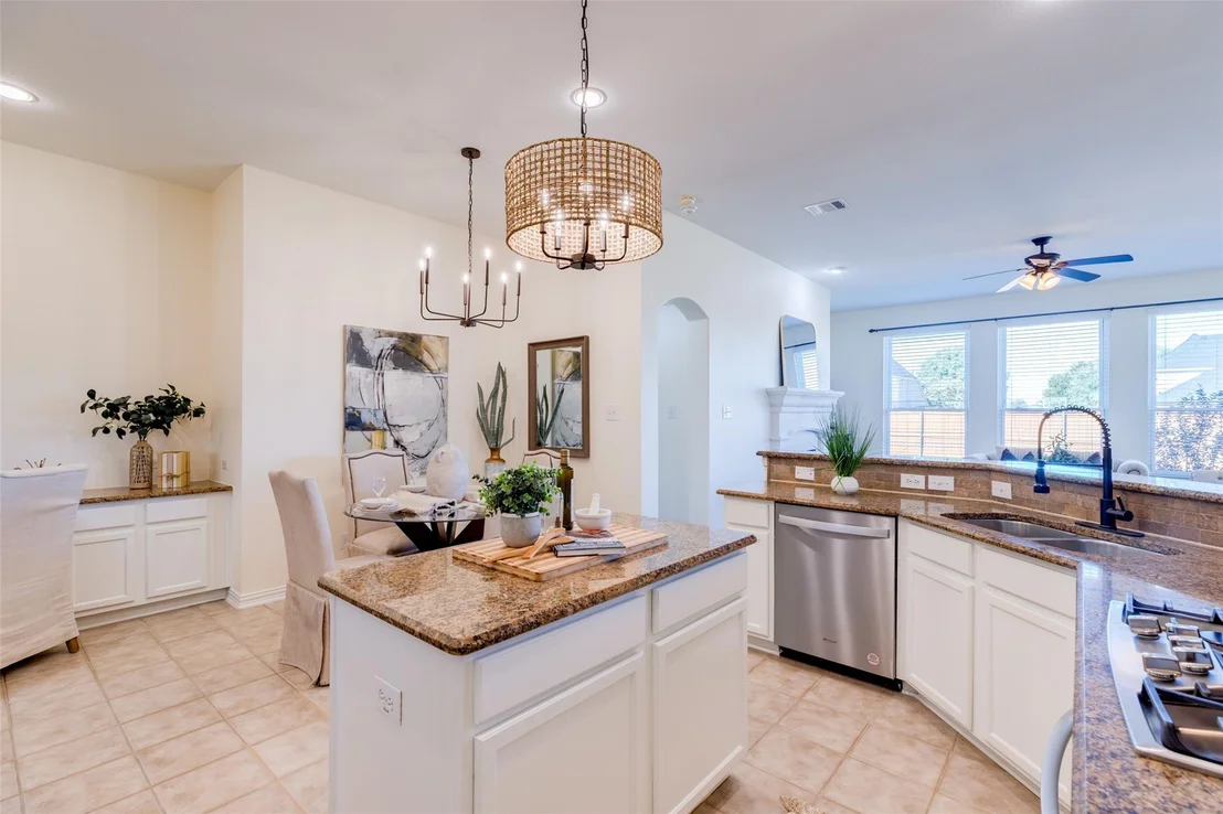 Photo of 881 Sibyl Lane