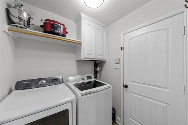 Photo of 1078 Shepard Lane