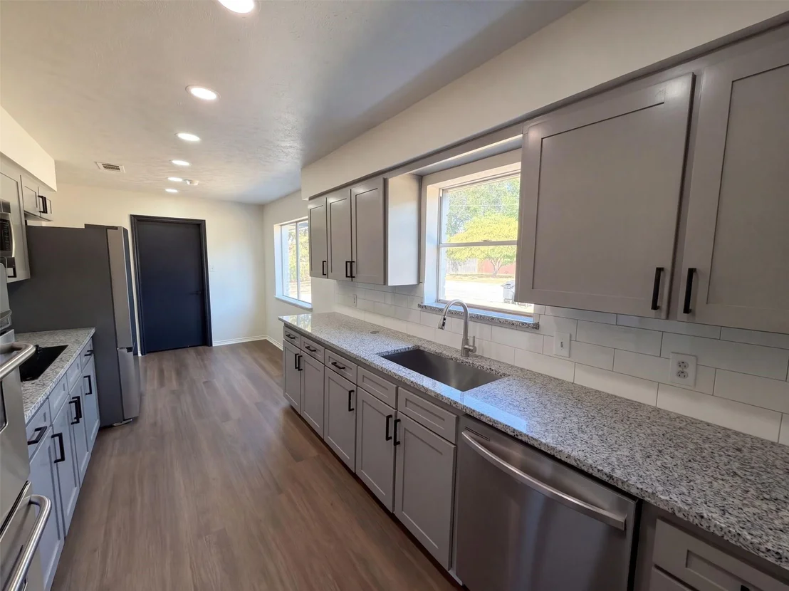 Photo of 1329 Wellington Drive