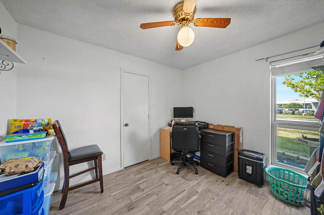Photo of 7624 Maplehill Road