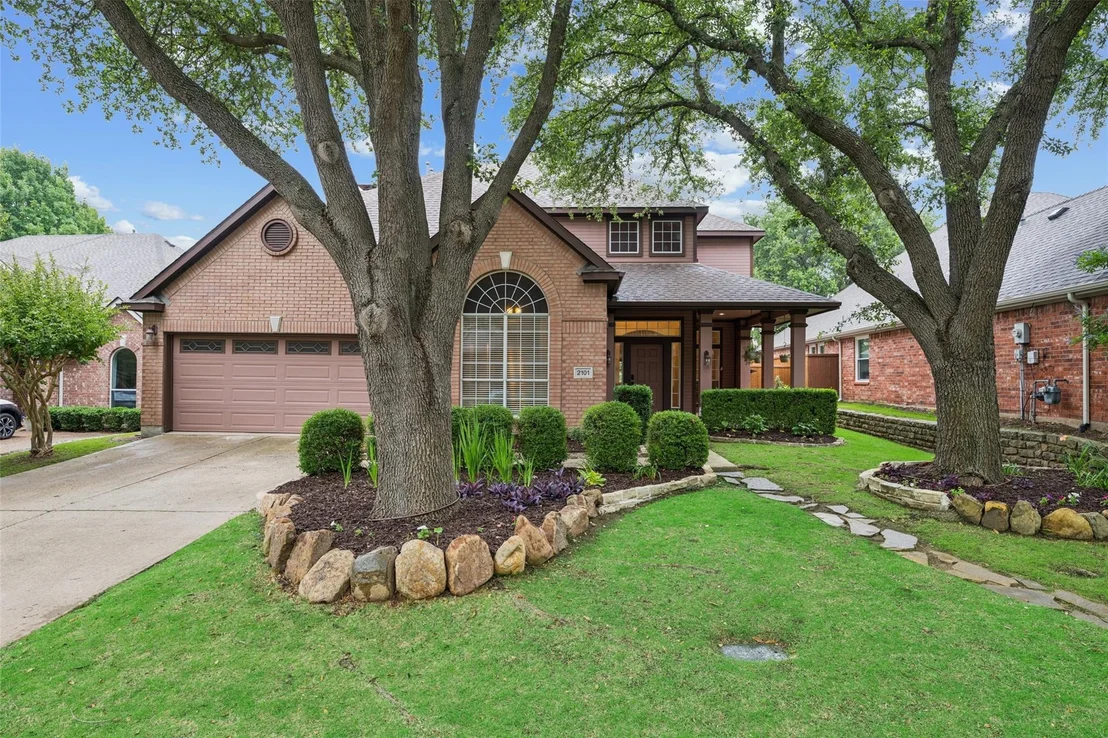 Photo of 2101 Fleming Drive