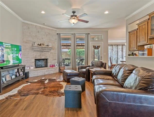 Photo of 903 Winding Road