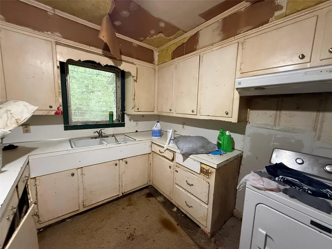 Photo of 2324 Oak Cliff Drive