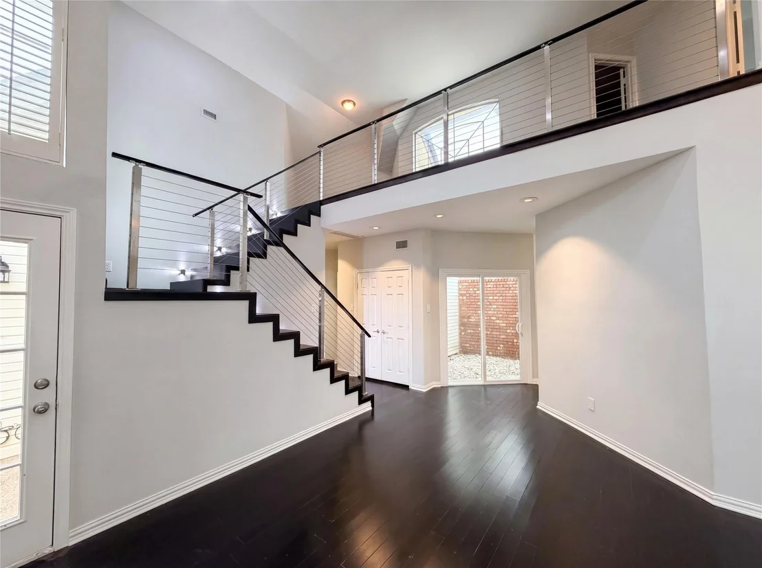 Photo of 7707 Windmere Court