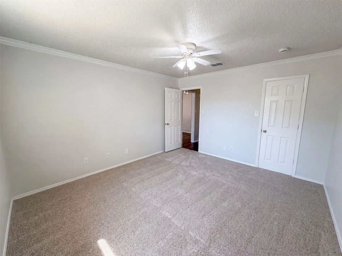 Photo of 1208 Hillcrest Drive