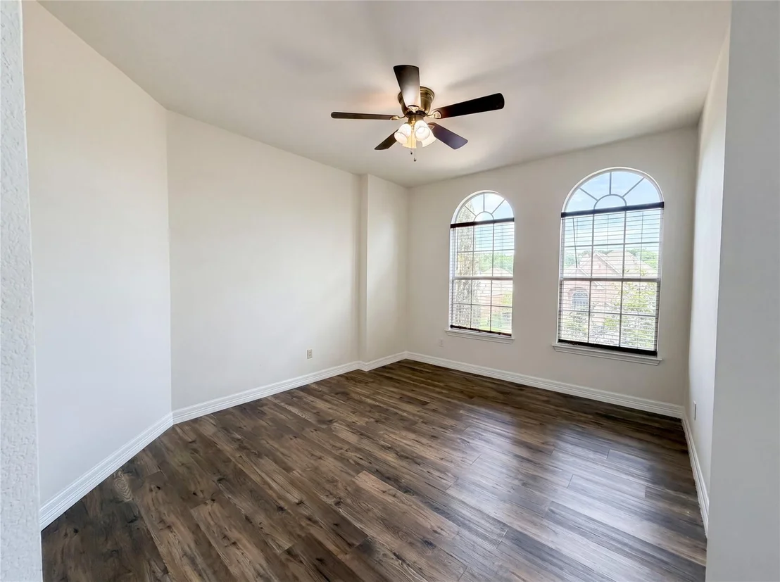Photo of 1429 Greenbriar Drive