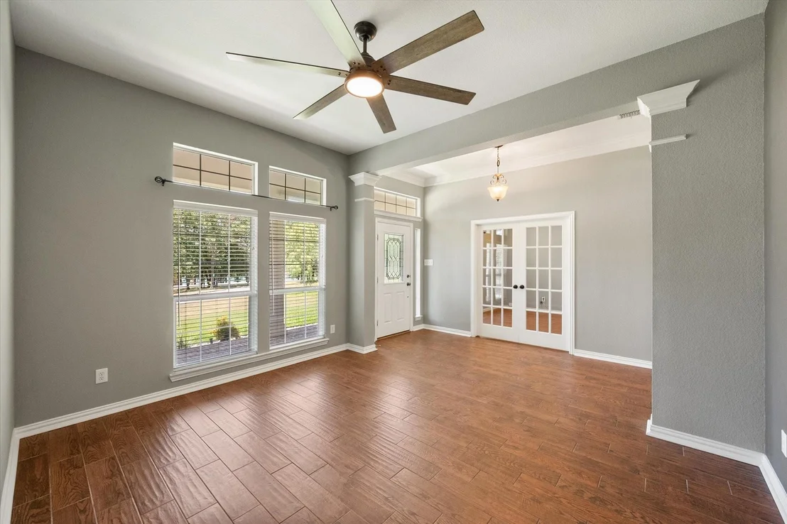 Photo of 276 Jackson Circle