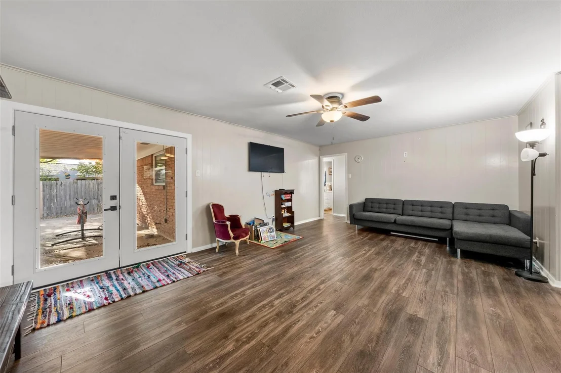 Photo of 5907 Caldwell Street