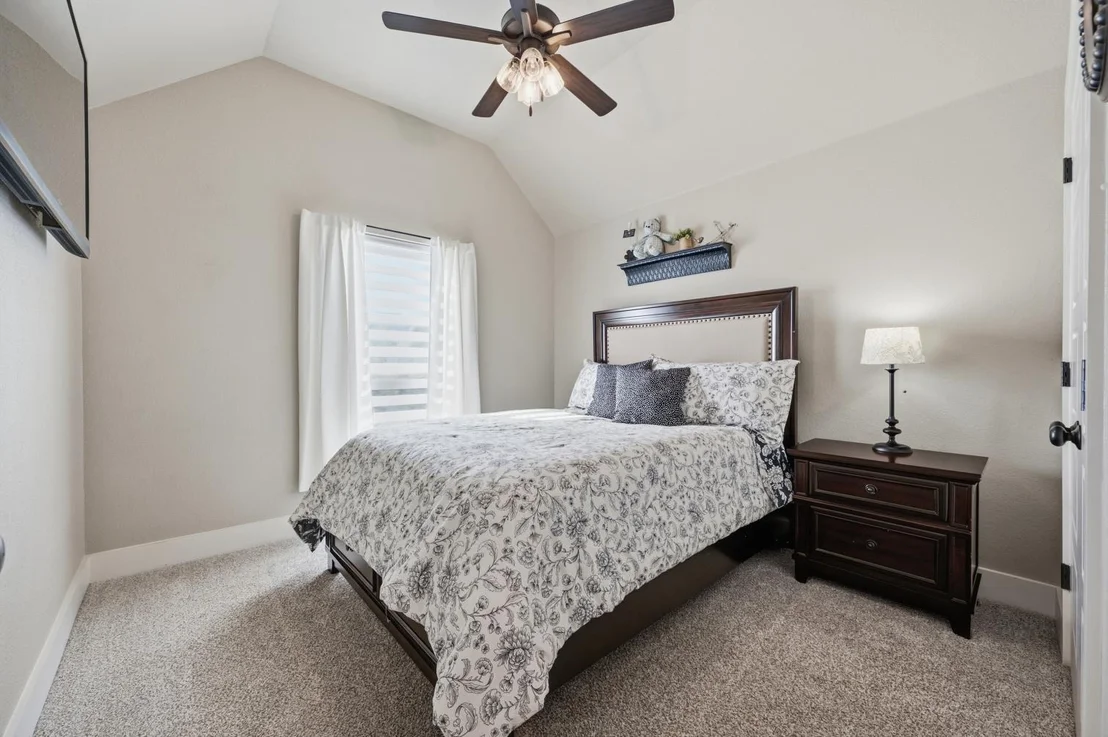 Photo of 110 Oak View Drive