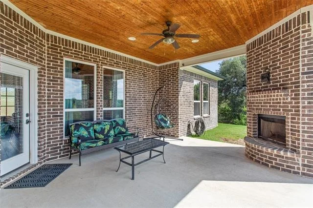 Photo of 1064 Eagles Bluff Drive