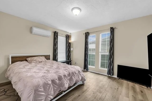 Photo of 12912 Spring Valley Road