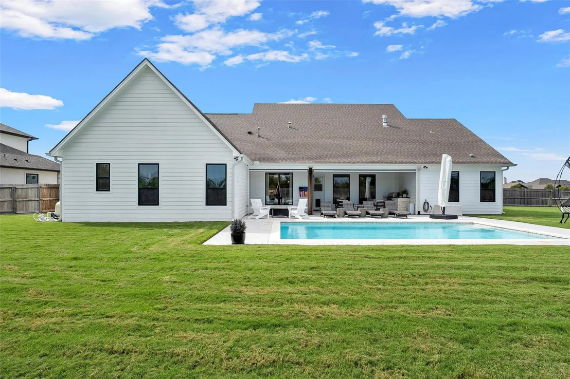 Photo of 604 Lindsay Lane