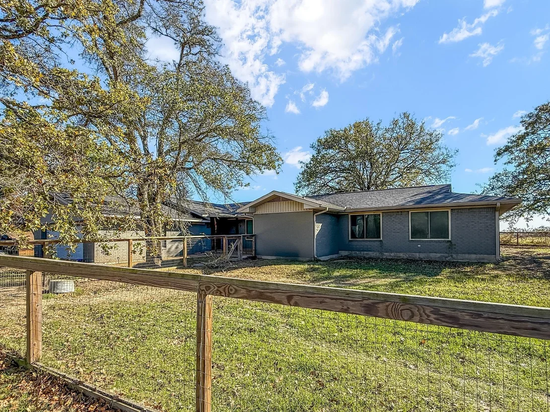 Photo of 8090 County Road 4528