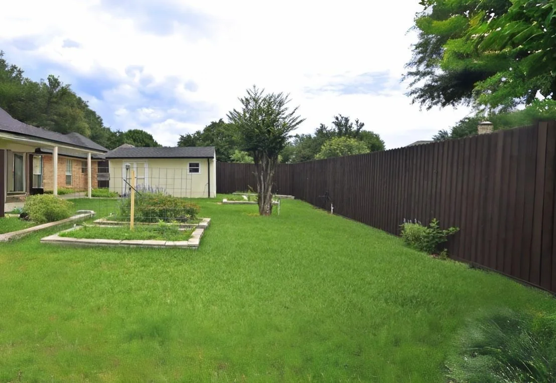 Photo of 2902 Live Oak Drive