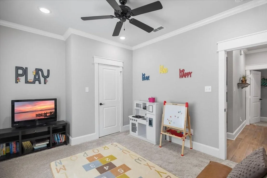 Photo of 1627 Orchard Lane