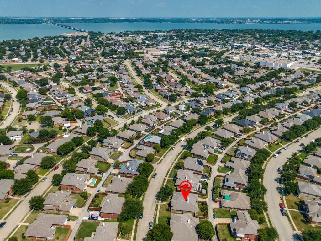 Photo of 6901 Westover Drive