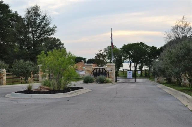 Photo of 551 Shoreline Drive