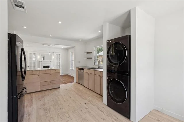 Photo of 2511 Burlington Boulevard