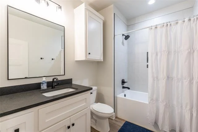 Photo of 7737 White Rock Road