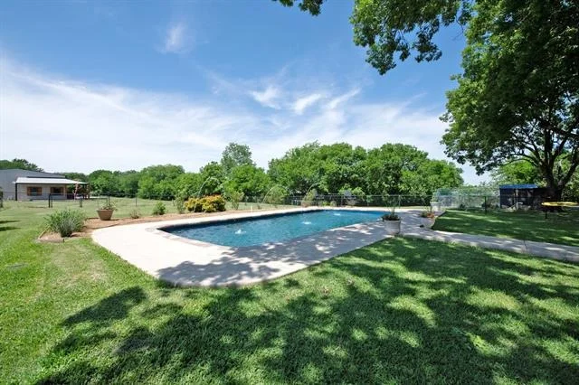 Photo of 6612 Eastview Drive