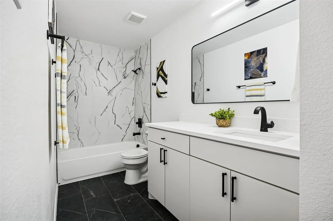 Photo of 1413 Thistle Circle