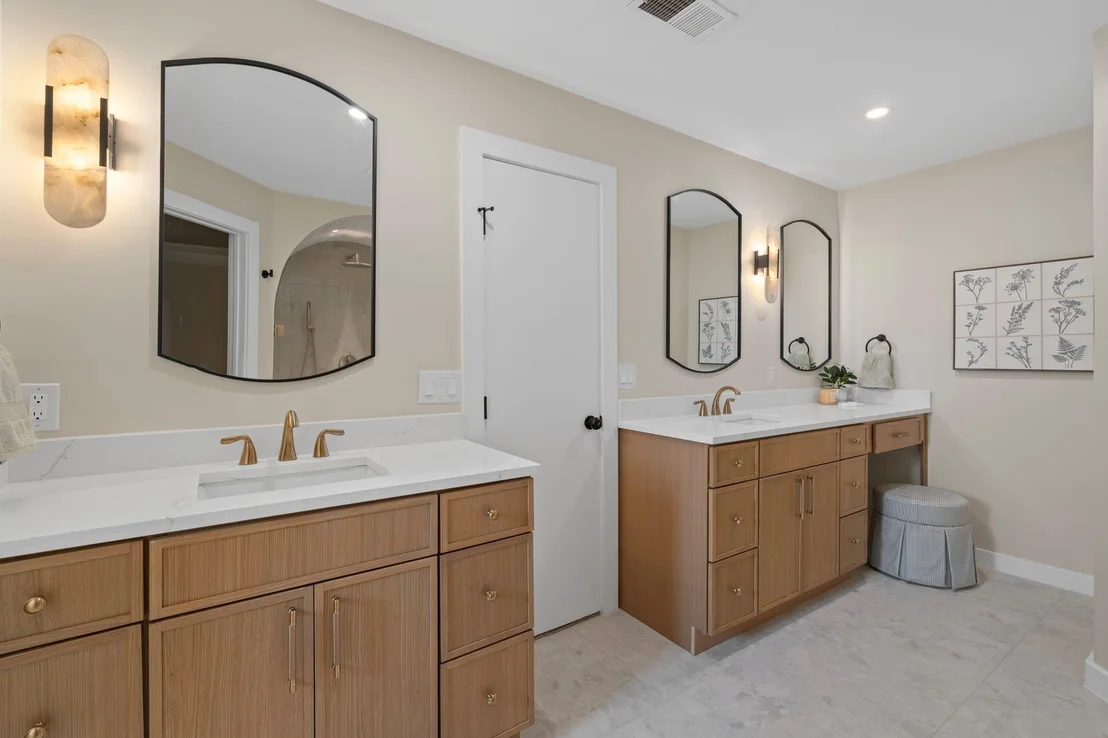 Photo of 2202 Silver Holly Lane