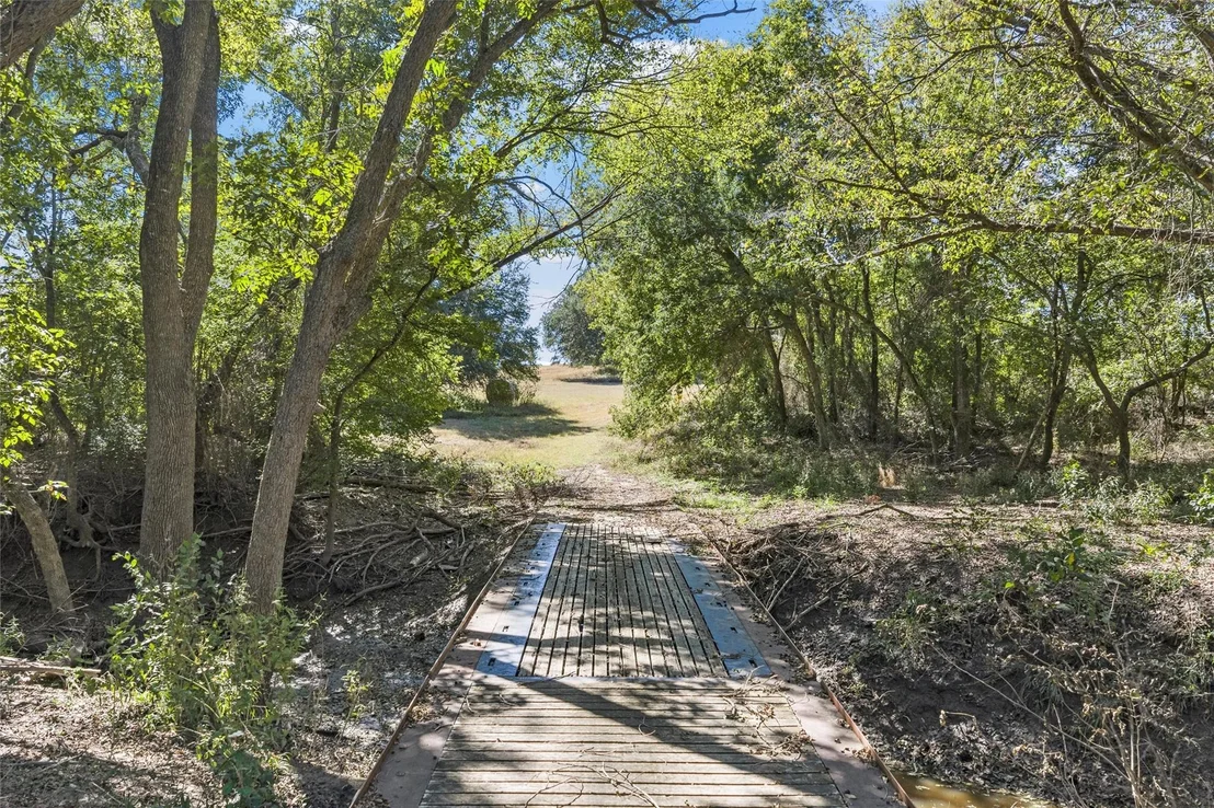 Photo of 684 County Road 473