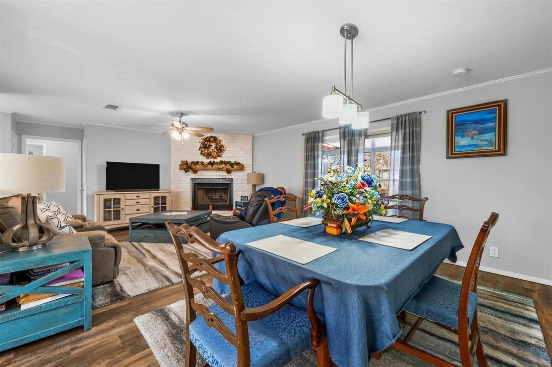 Photo of 111 Longhorn Drive