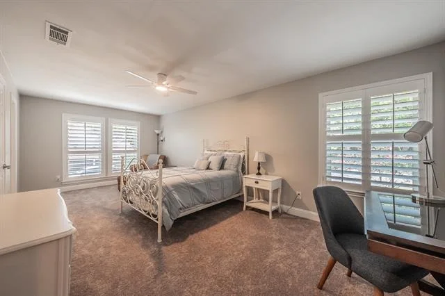 Photo of 1406 Riverview Drive