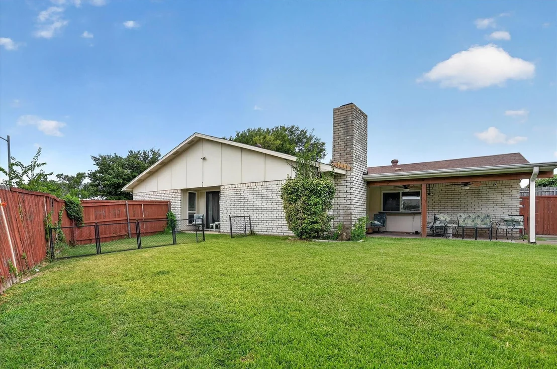 Photo of 2021 Emory Oak Drive