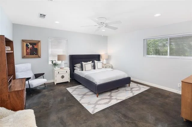 Photo of 622 N Brookside Drive