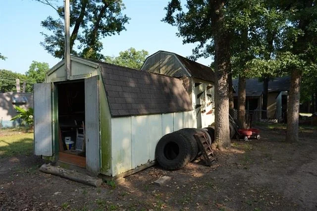Photo of 124 W Cedar Lane