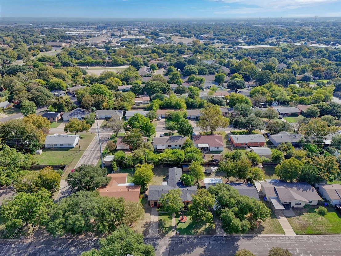Photo of 1837 Northcrest Drive