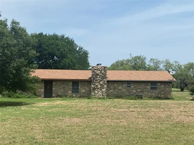 Photo of 930 Pine Tree Road