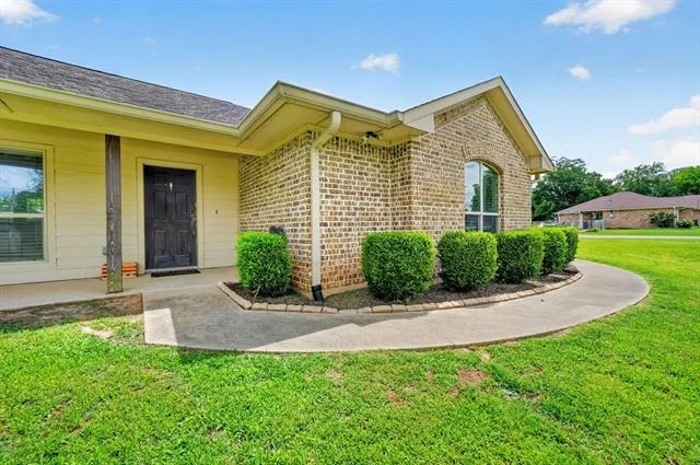 Photo of 220 Ebony Place