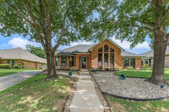 Photo of 2908 Roaring Springs Road