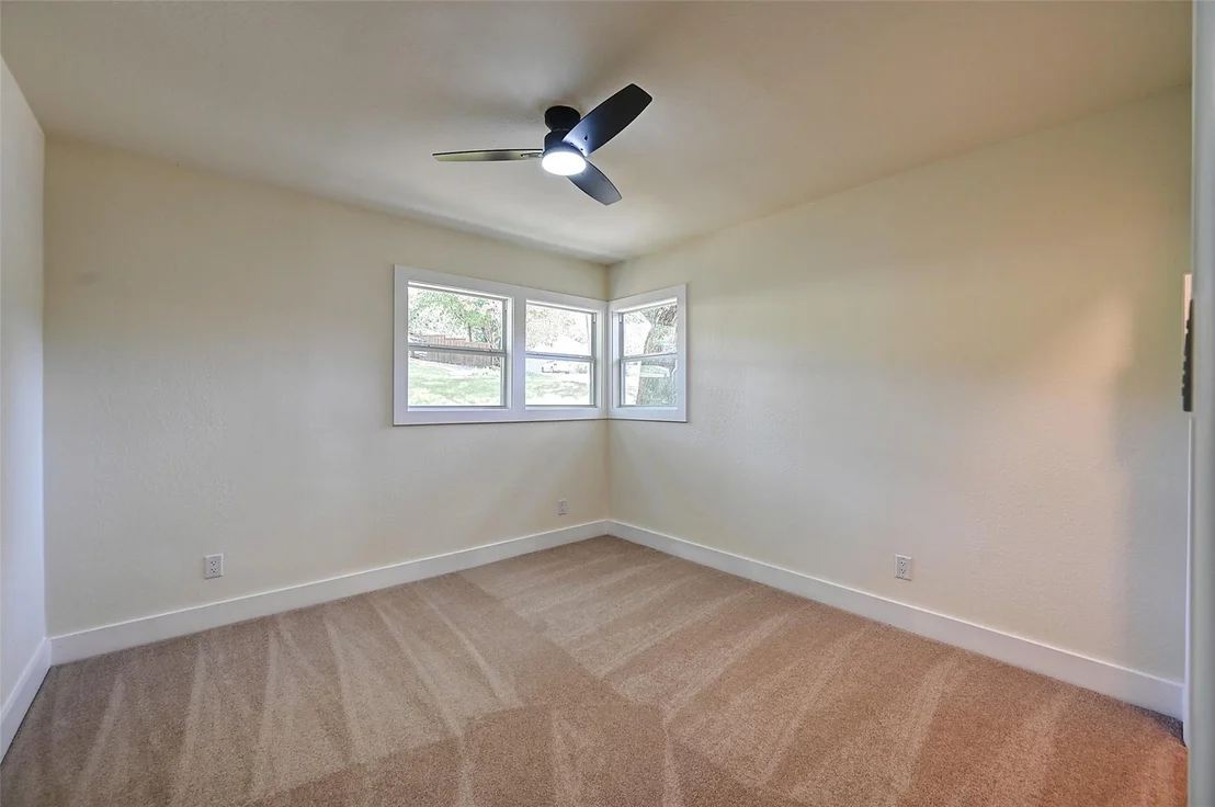 Photo of 3900 Pelham Road