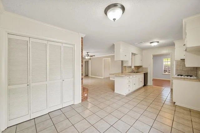 Photo of 628 Madison Drive